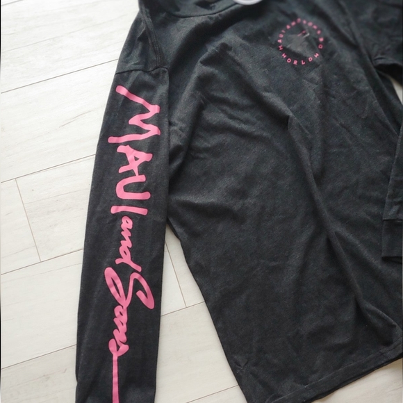 MAUI and Sons NEW Classic Shark Long Sleeve Shirt - Picture 2 of 6